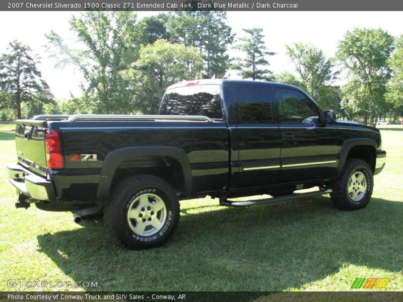 Dark Blue Metallic / Dark Charcoal 2007 Chevrolet Silverado 1500 Classic Z71 Extended Cab 4x4