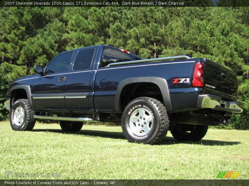 Dark Blue Metallic / Dark Charcoal 2007 Chevrolet Silverado 1500 Classic Z71 Extended Cab 4x4