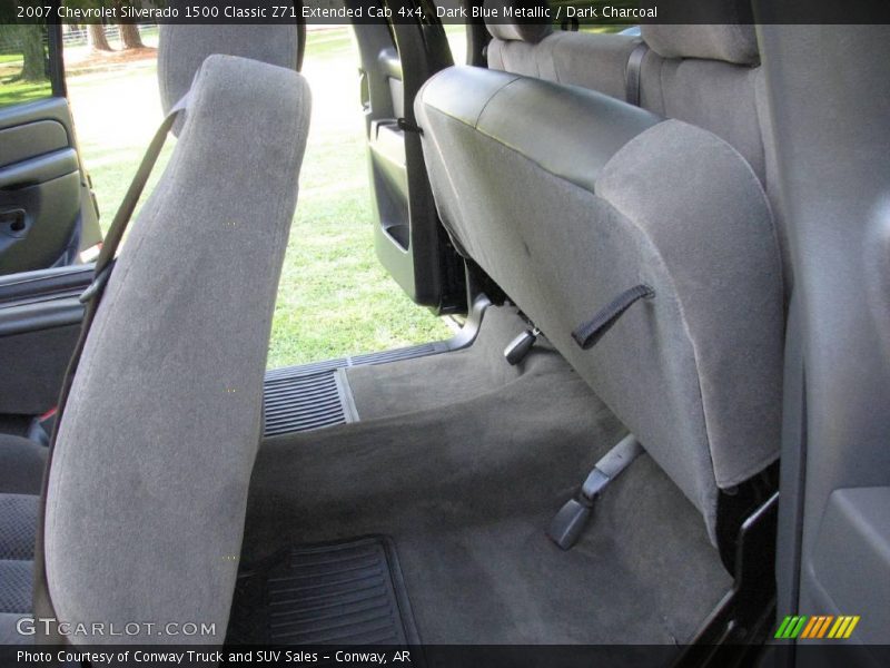Dark Blue Metallic / Dark Charcoal 2007 Chevrolet Silverado 1500 Classic Z71 Extended Cab 4x4