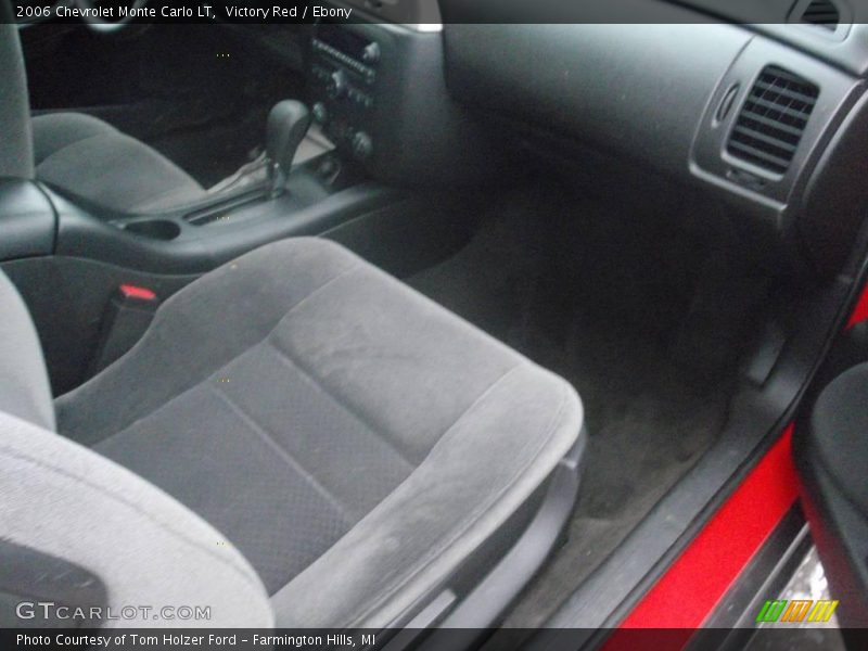 Victory Red / Ebony 2006 Chevrolet Monte Carlo LT
