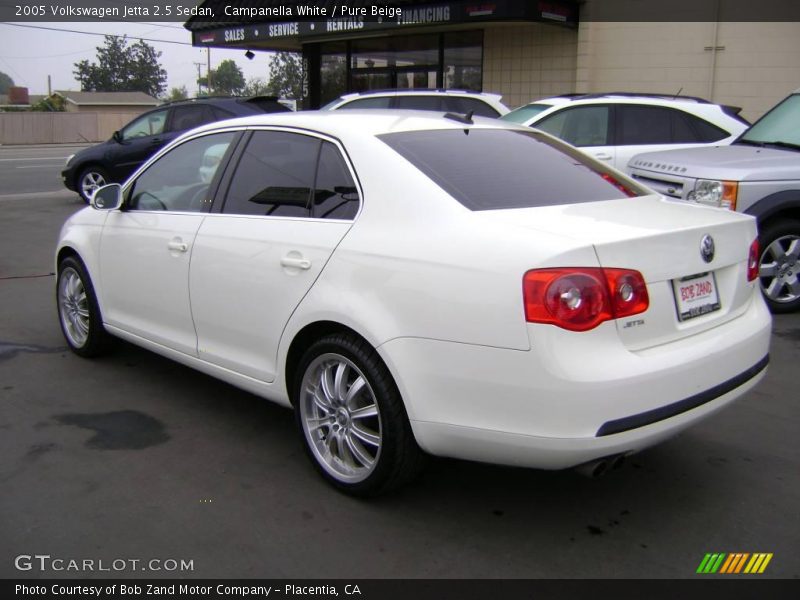 Campanella White / Pure Beige 2005 Volkswagen Jetta 2.5 Sedan