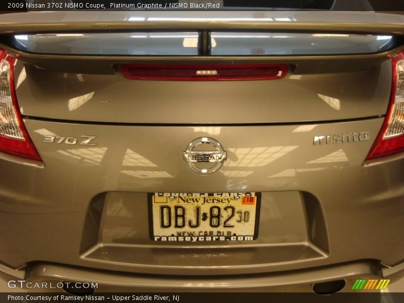 Platinum Graphite / NISMO Black/Red 2009 Nissan 370Z NISMO Coupe