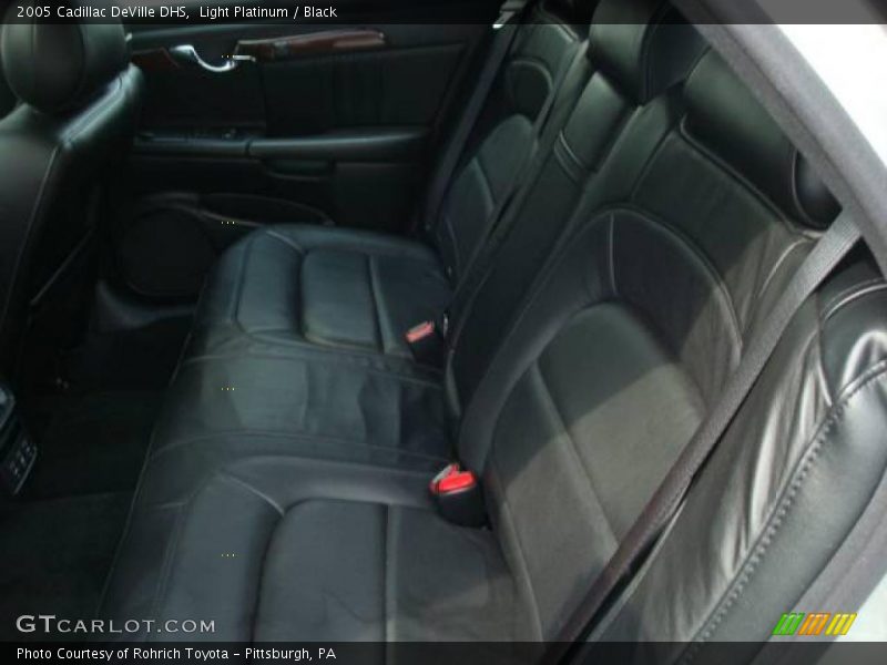 Light Platinum / Black 2005 Cadillac DeVille DHS