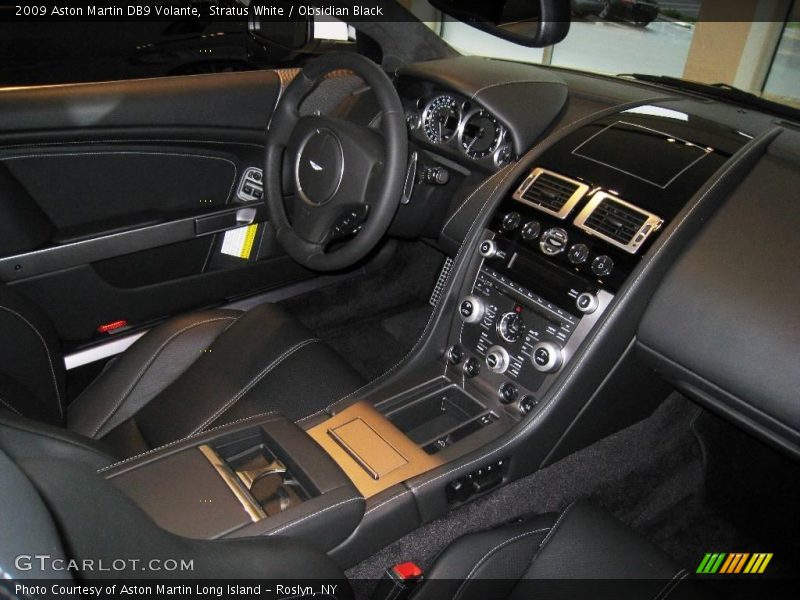 Stratus White / Obsidian Black 2009 Aston Martin DB9 Volante