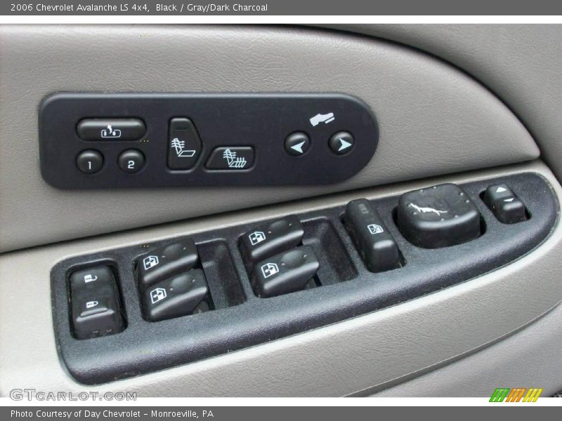 Black / Gray/Dark Charcoal 2006 Chevrolet Avalanche LS 4x4