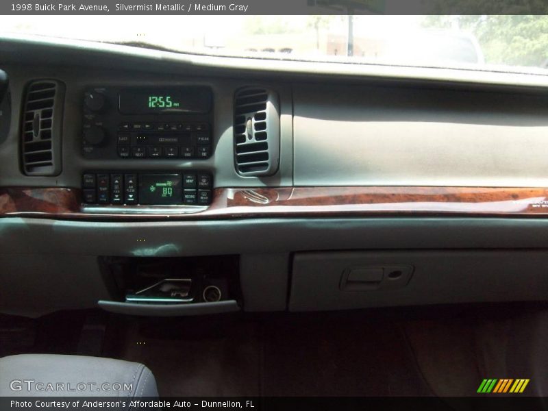 Silvermist Metallic / Medium Gray 1998 Buick Park Avenue