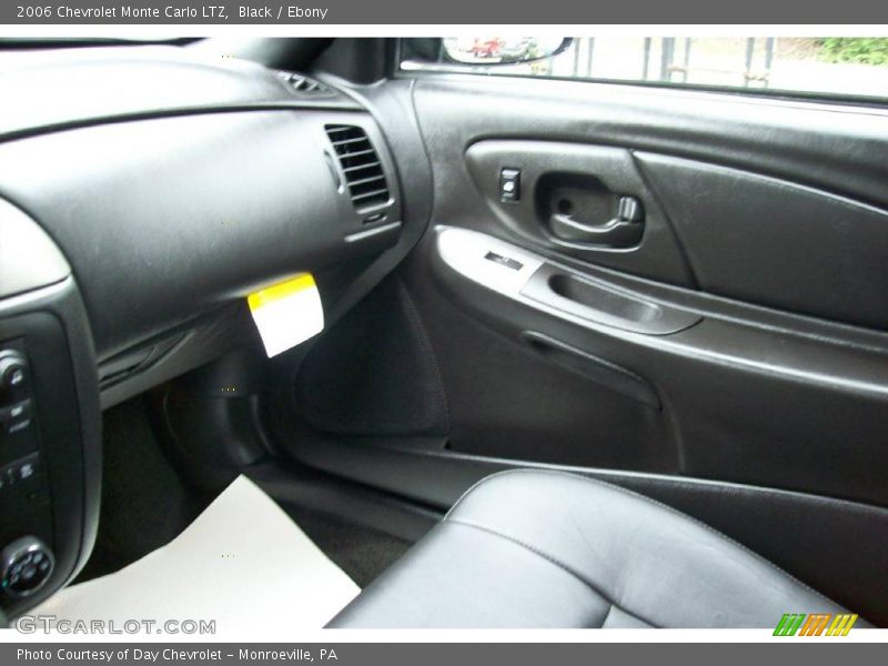 Black / Ebony 2006 Chevrolet Monte Carlo LTZ