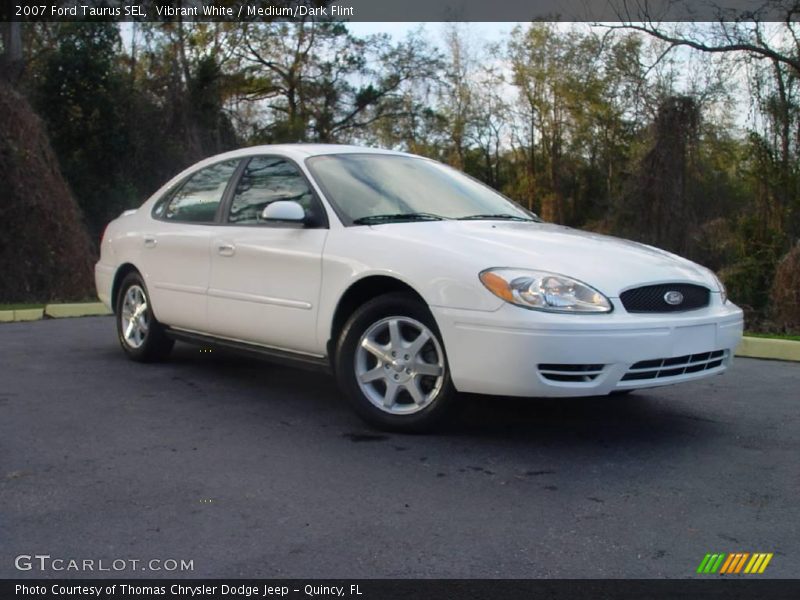 Vibrant White / Medium/Dark Flint 2007 Ford Taurus SEL
