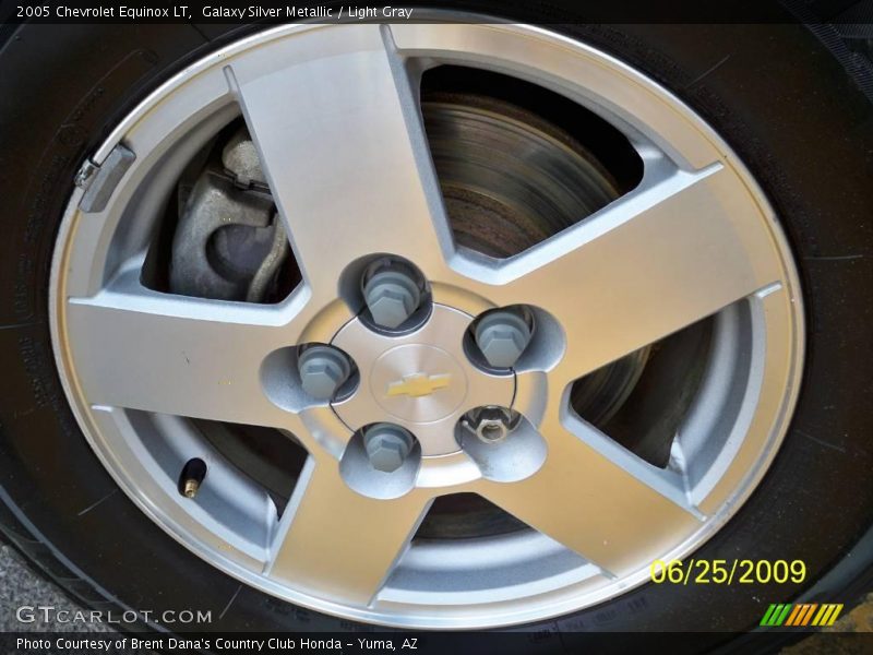 Galaxy Silver Metallic / Light Gray 2005 Chevrolet Equinox LT