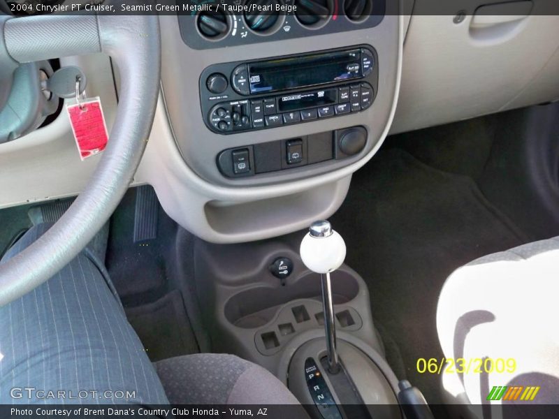 Seamist Green Metallic / Taupe/Pearl Beige 2004 Chrysler PT Cruiser