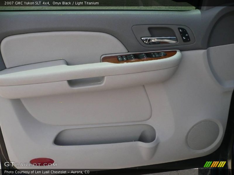 Onyx Black / Light Titanium 2007 GMC Yukon SLT 4x4