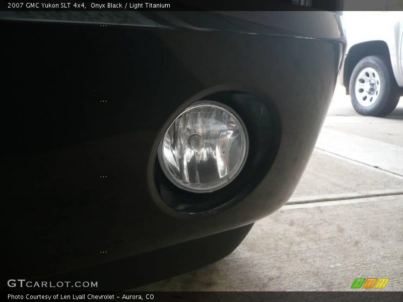 Onyx Black / Light Titanium 2007 GMC Yukon SLT 4x4