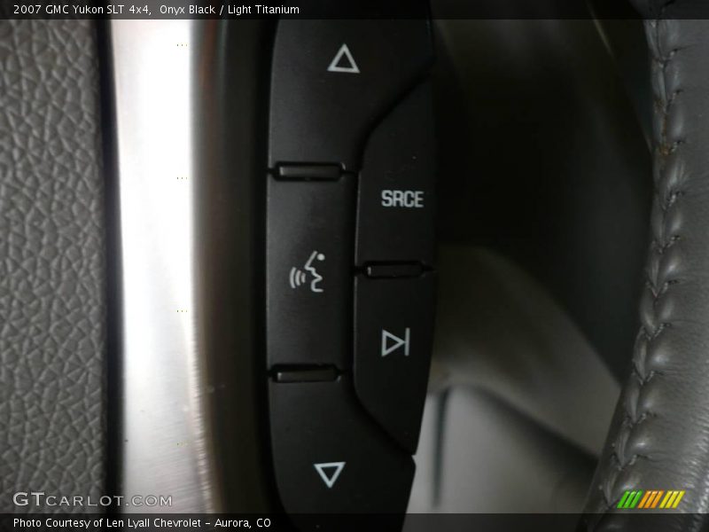 Onyx Black / Light Titanium 2007 GMC Yukon SLT 4x4