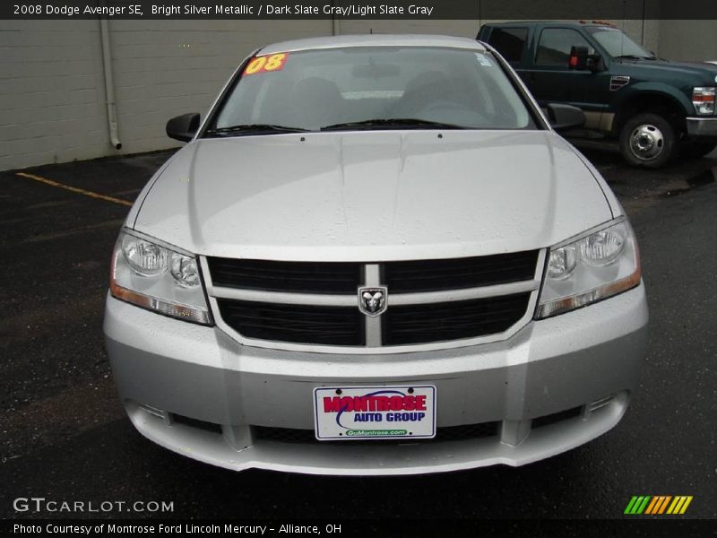 Bright Silver Metallic / Dark Slate Gray/Light Slate Gray 2008 Dodge Avenger SE