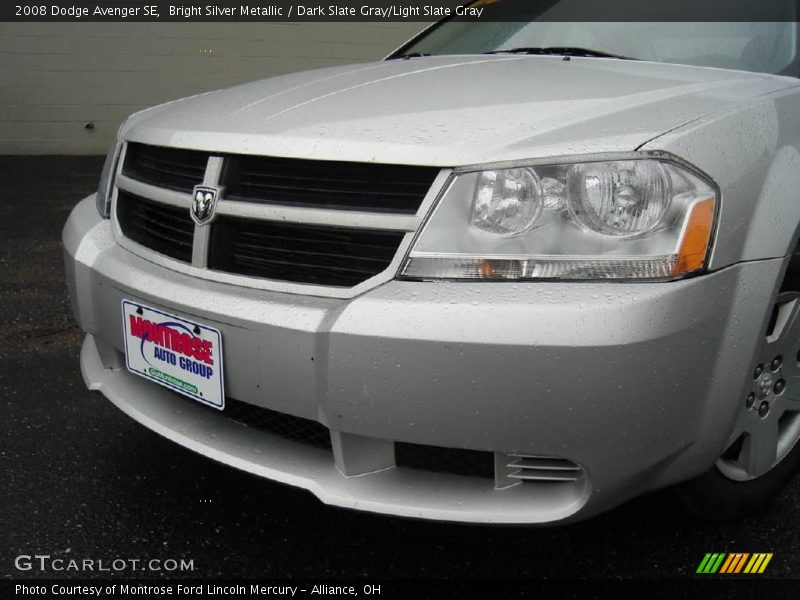 Bright Silver Metallic / Dark Slate Gray/Light Slate Gray 2008 Dodge Avenger SE
