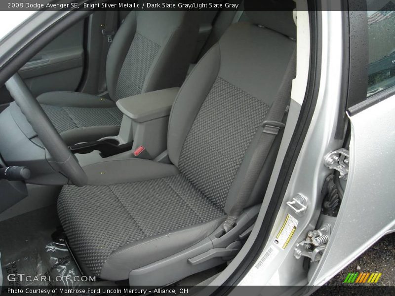 Bright Silver Metallic / Dark Slate Gray/Light Slate Gray 2008 Dodge Avenger SE