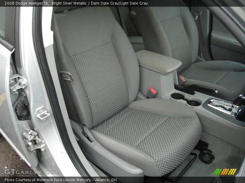 Bright Silver Metallic / Dark Slate Gray/Light Slate Gray 2008 Dodge Avenger SE