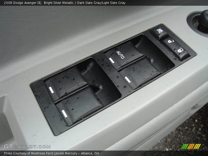 Bright Silver Metallic / Dark Slate Gray/Light Slate Gray 2008 Dodge Avenger SE