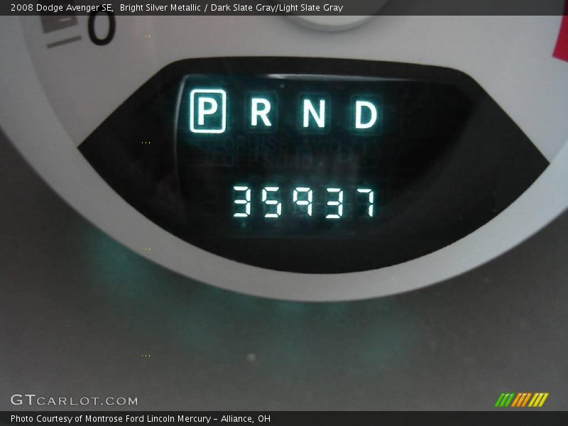 Bright Silver Metallic / Dark Slate Gray/Light Slate Gray 2008 Dodge Avenger SE