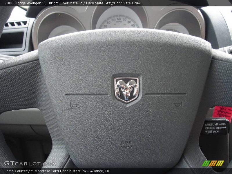 Bright Silver Metallic / Dark Slate Gray/Light Slate Gray 2008 Dodge Avenger SE