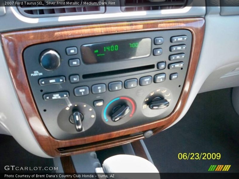 Silver Frost Metallic / Medium/Dark Flint 2007 Ford Taurus SEL