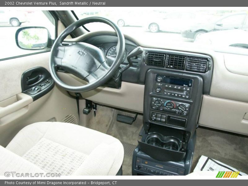 Sandrift Metallic / Neutral 2002 Chevrolet Venture Plus
