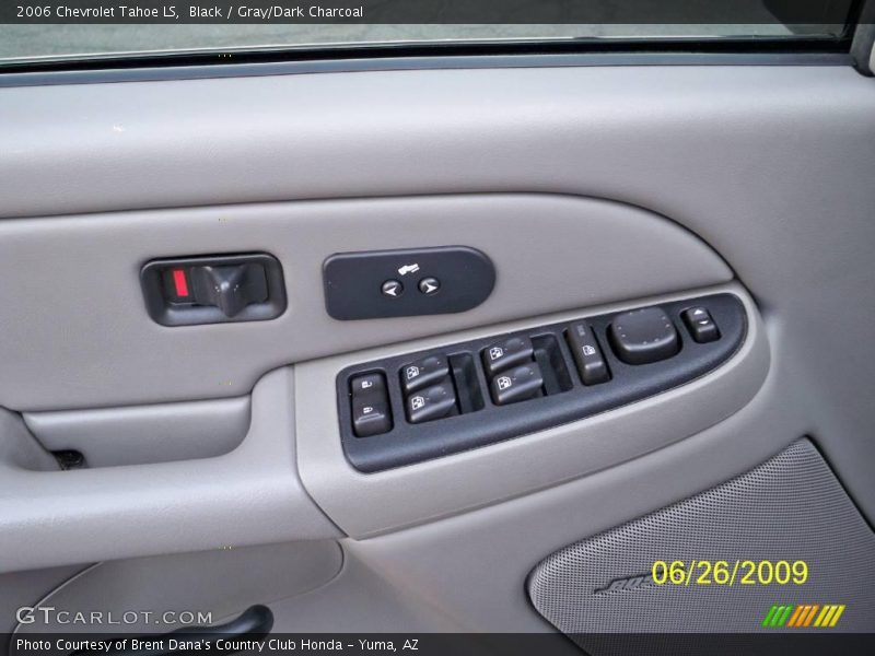 Black / Gray/Dark Charcoal 2006 Chevrolet Tahoe LS