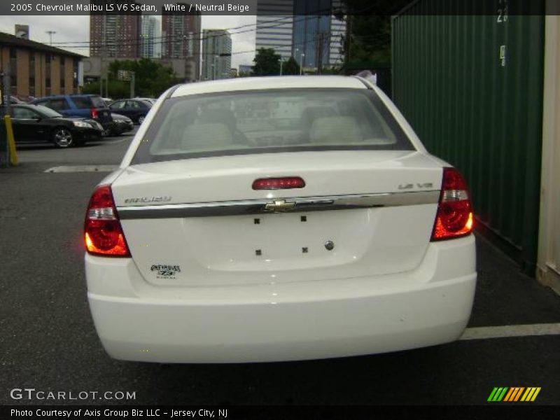 White / Neutral Beige 2005 Chevrolet Malibu LS V6 Sedan