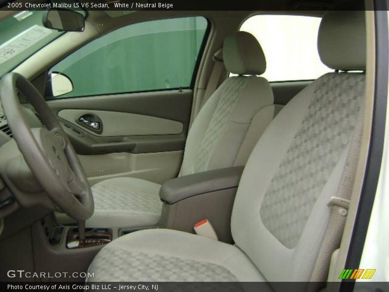 White / Neutral Beige 2005 Chevrolet Malibu LS V6 Sedan