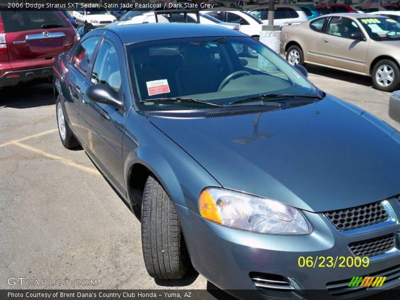Satin Jade Pearlcoat / Dark Slate Grey 2006 Dodge Stratus SXT Sedan