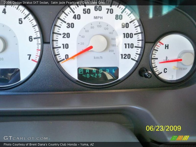 Satin Jade Pearlcoat / Dark Slate Grey 2006 Dodge Stratus SXT Sedan