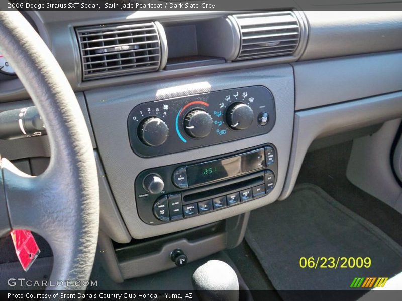 Satin Jade Pearlcoat / Dark Slate Grey 2006 Dodge Stratus SXT Sedan