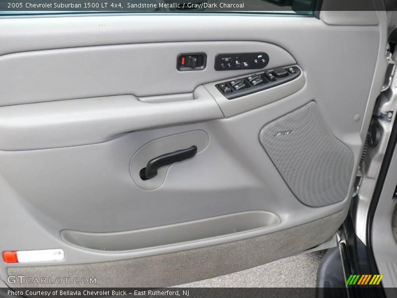 Sandstone Metallic / Gray/Dark Charcoal 2005 Chevrolet Suburban 1500 LT 4x4