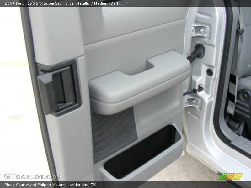 Silver Metallic / Medium/Dark Flint 2004 Ford F150 STX SuperCab