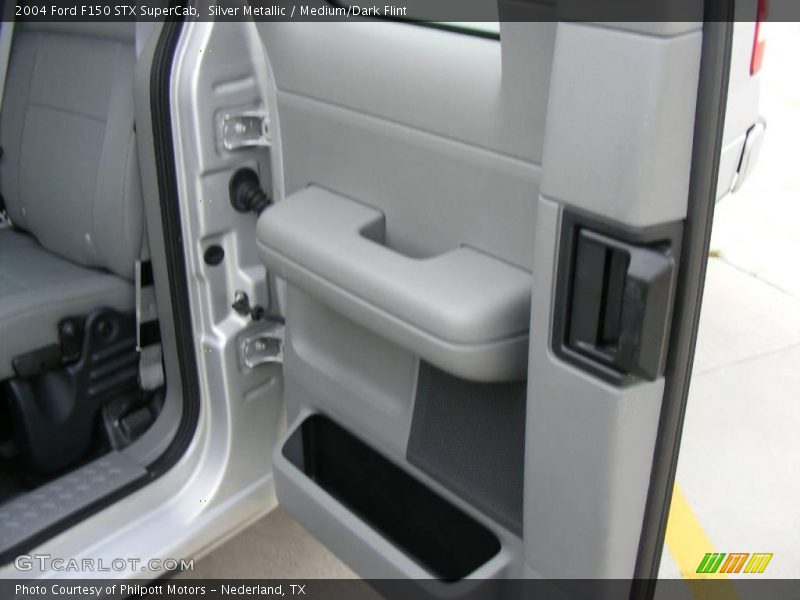Silver Metallic / Medium/Dark Flint 2004 Ford F150 STX SuperCab