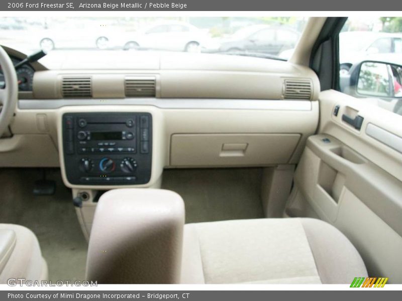 Arizona Beige Metallic / Pebble Beige 2006 Ford Freestar SE