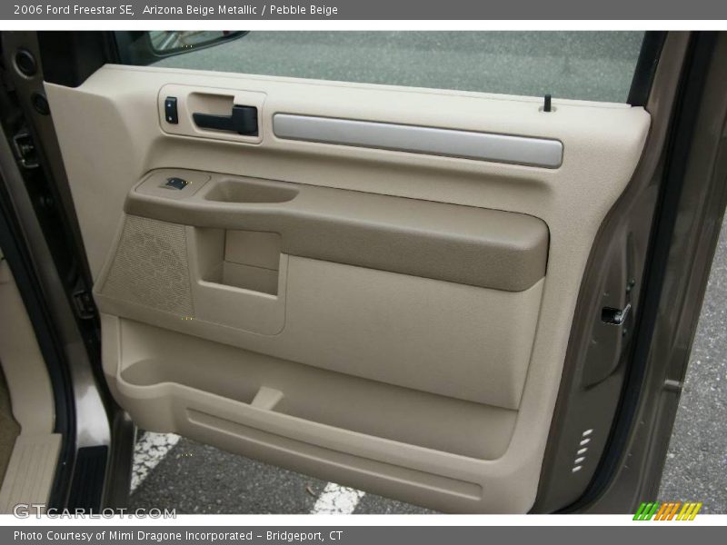 Arizona Beige Metallic / Pebble Beige 2006 Ford Freestar SE