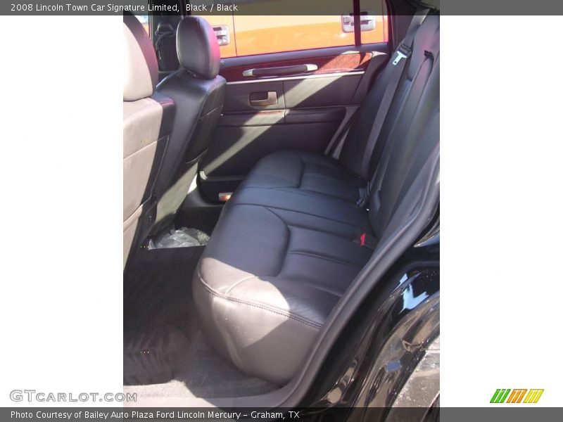 Black / Black 2008 Lincoln Town Car Signature Limited