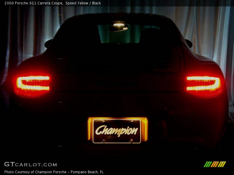Speed Yellow / Black 2009 Porsche 911 Carrera Coupe