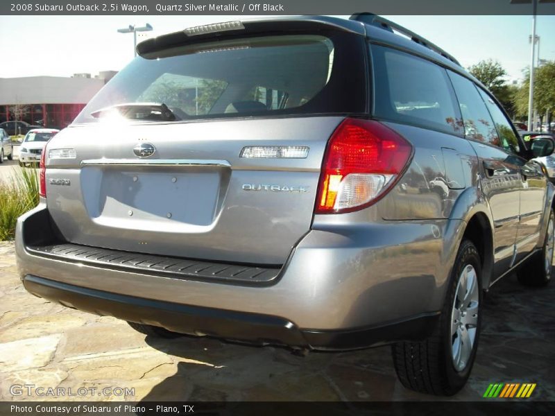 Quartz Silver Metallic / Off Black 2008 Subaru Outback 2.5i Wagon