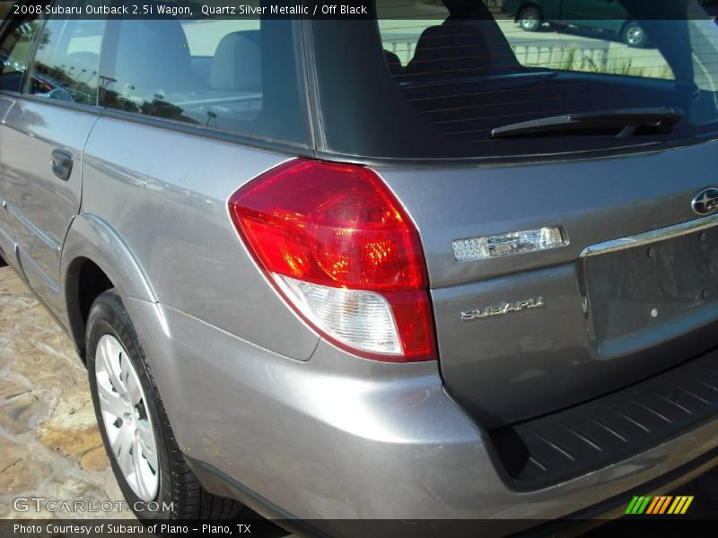 Quartz Silver Metallic / Off Black 2008 Subaru Outback 2.5i Wagon