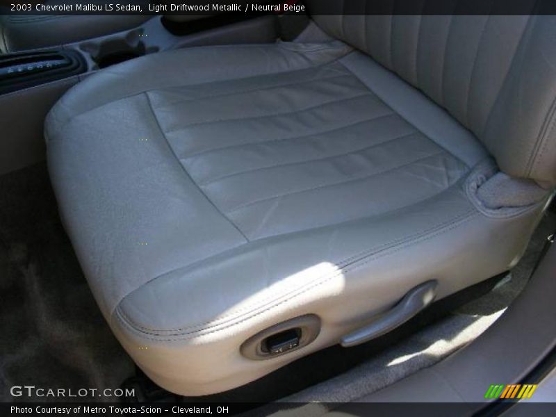 Light Driftwood Metallic / Neutral Beige 2003 Chevrolet Malibu LS Sedan