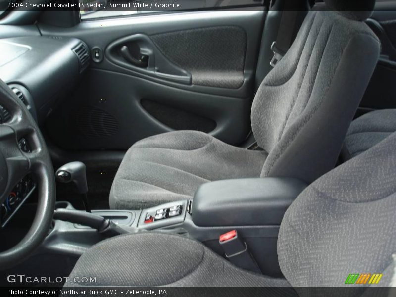 Summit White / Graphite 2004 Chevrolet Cavalier LS Sedan