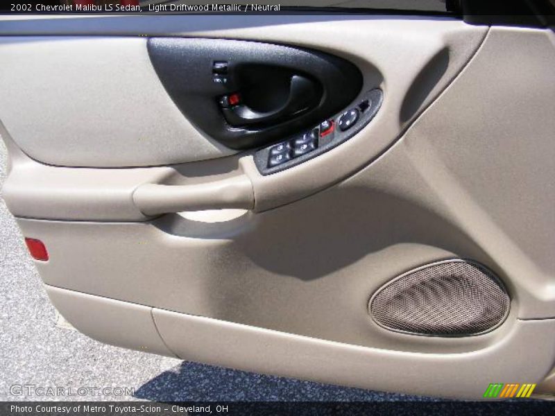 Light Driftwood Metallic / Neutral 2002 Chevrolet Malibu LS Sedan
