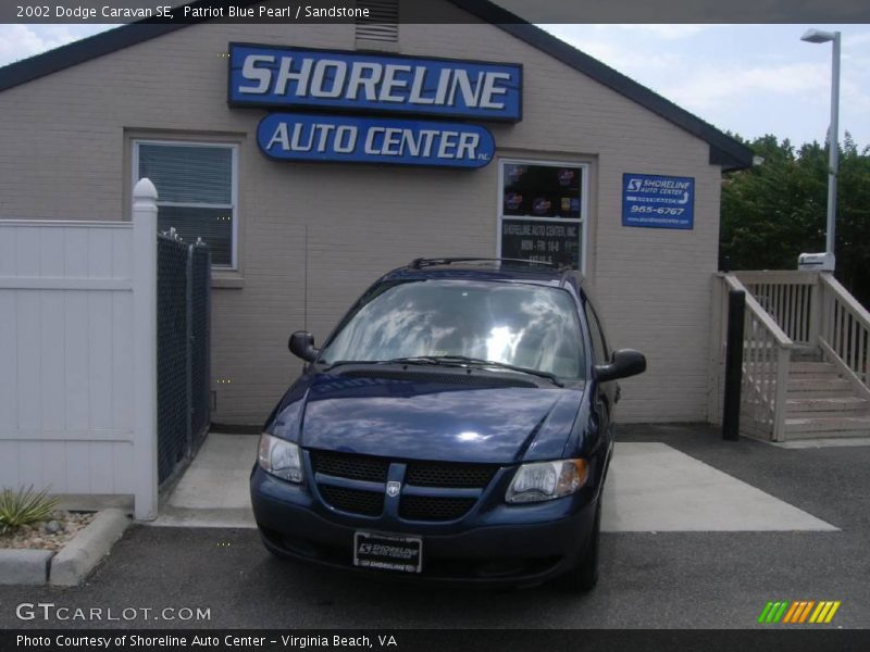 Patriot Blue Pearl / Sandstone 2002 Dodge Caravan SE