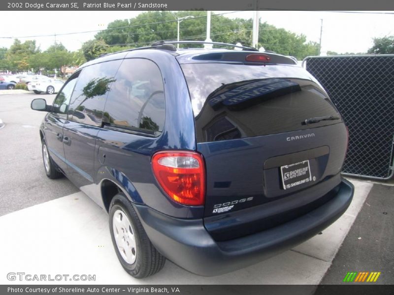 Patriot Blue Pearl / Sandstone 2002 Dodge Caravan SE