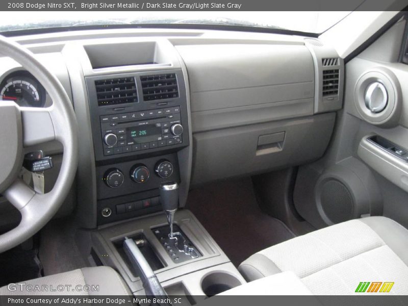 Bright Silver Metallic / Dark Slate Gray/Light Slate Gray 2008 Dodge Nitro SXT