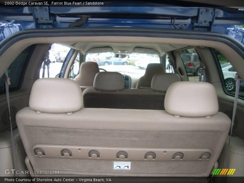 Patriot Blue Pearl / Sandstone 2002 Dodge Caravan SE