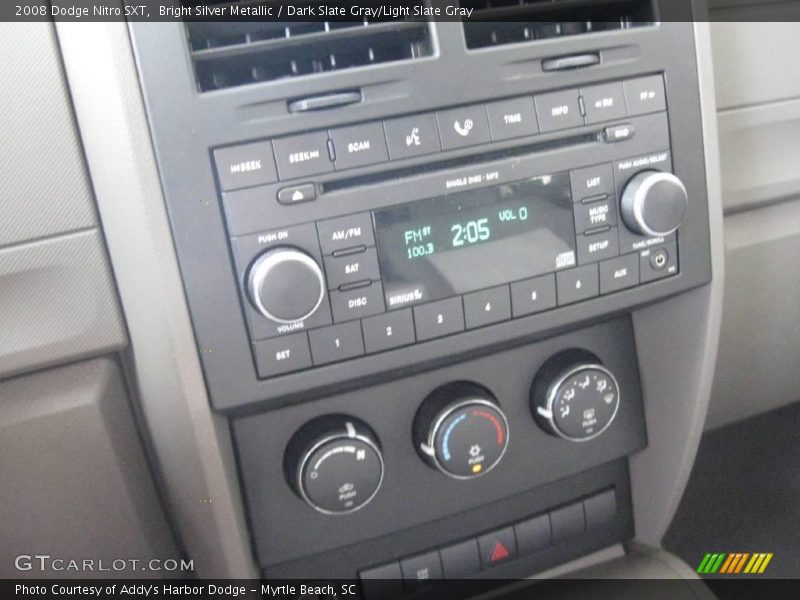 Bright Silver Metallic / Dark Slate Gray/Light Slate Gray 2008 Dodge Nitro SXT