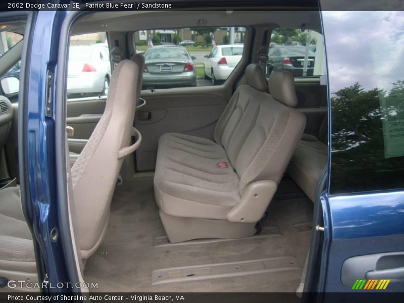 Patriot Blue Pearl / Sandstone 2002 Dodge Caravan SE